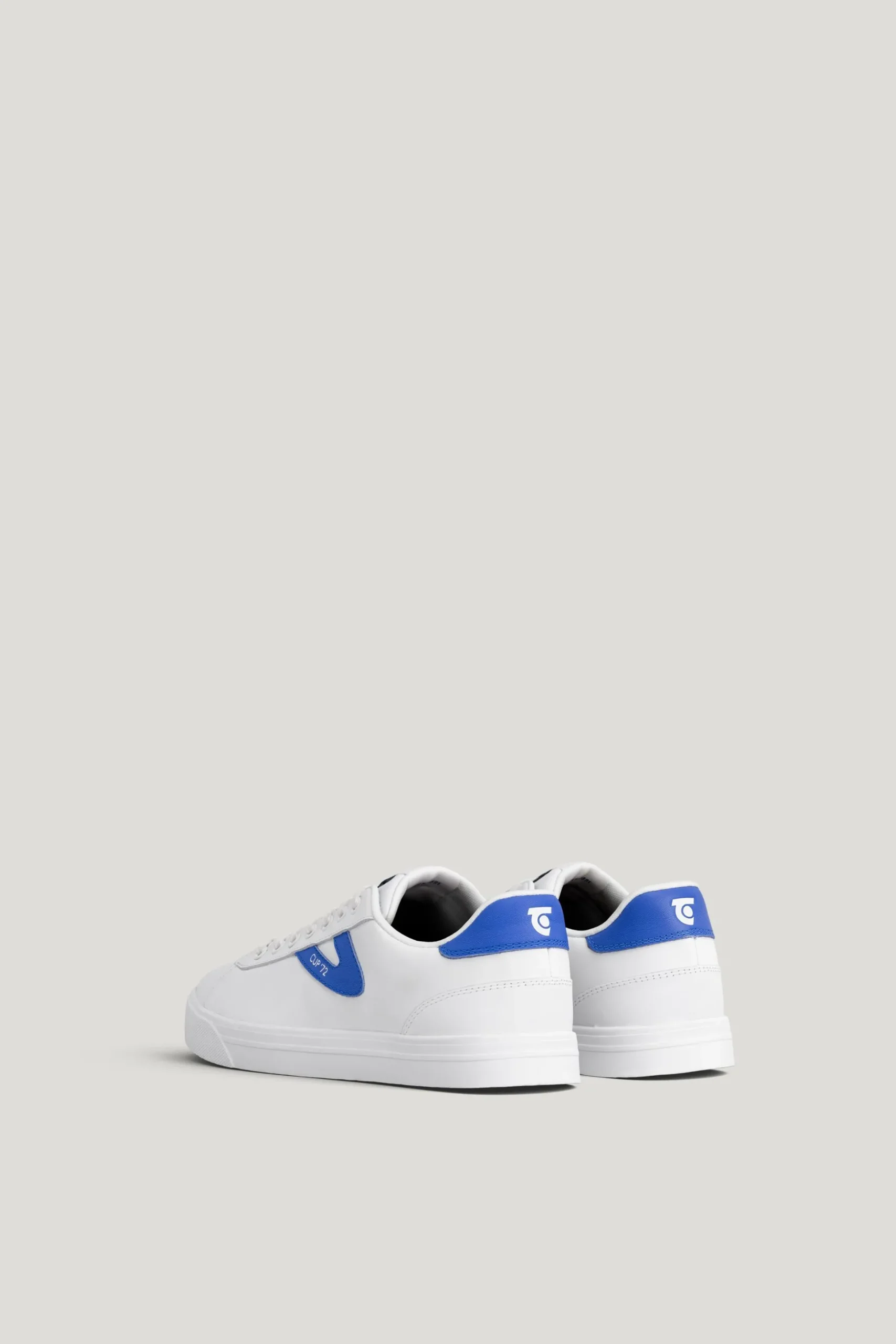 Cup '72 — Sneakers Dam/Herr