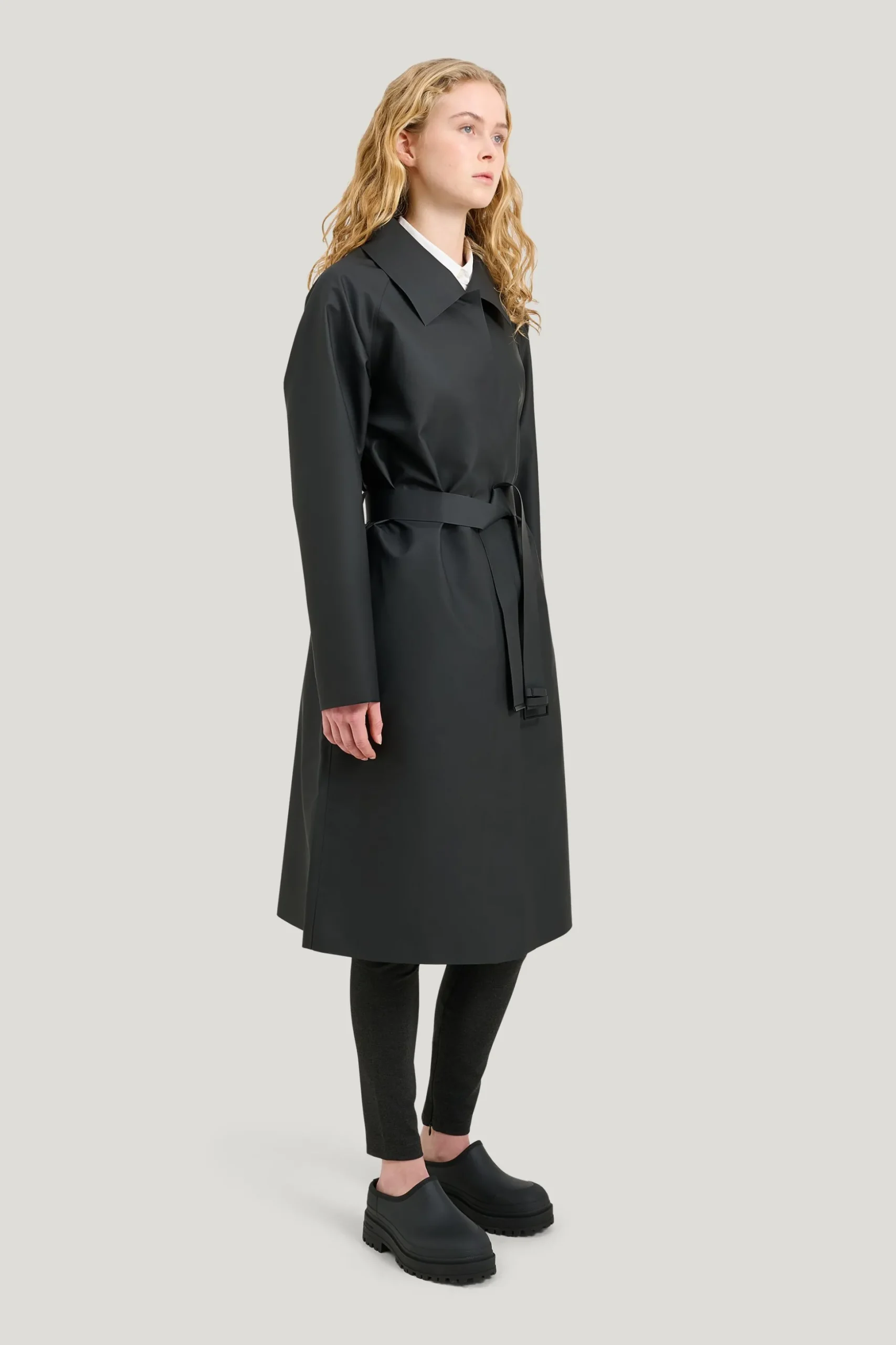 Raven Coat — Vattentät Trechcoat Dam