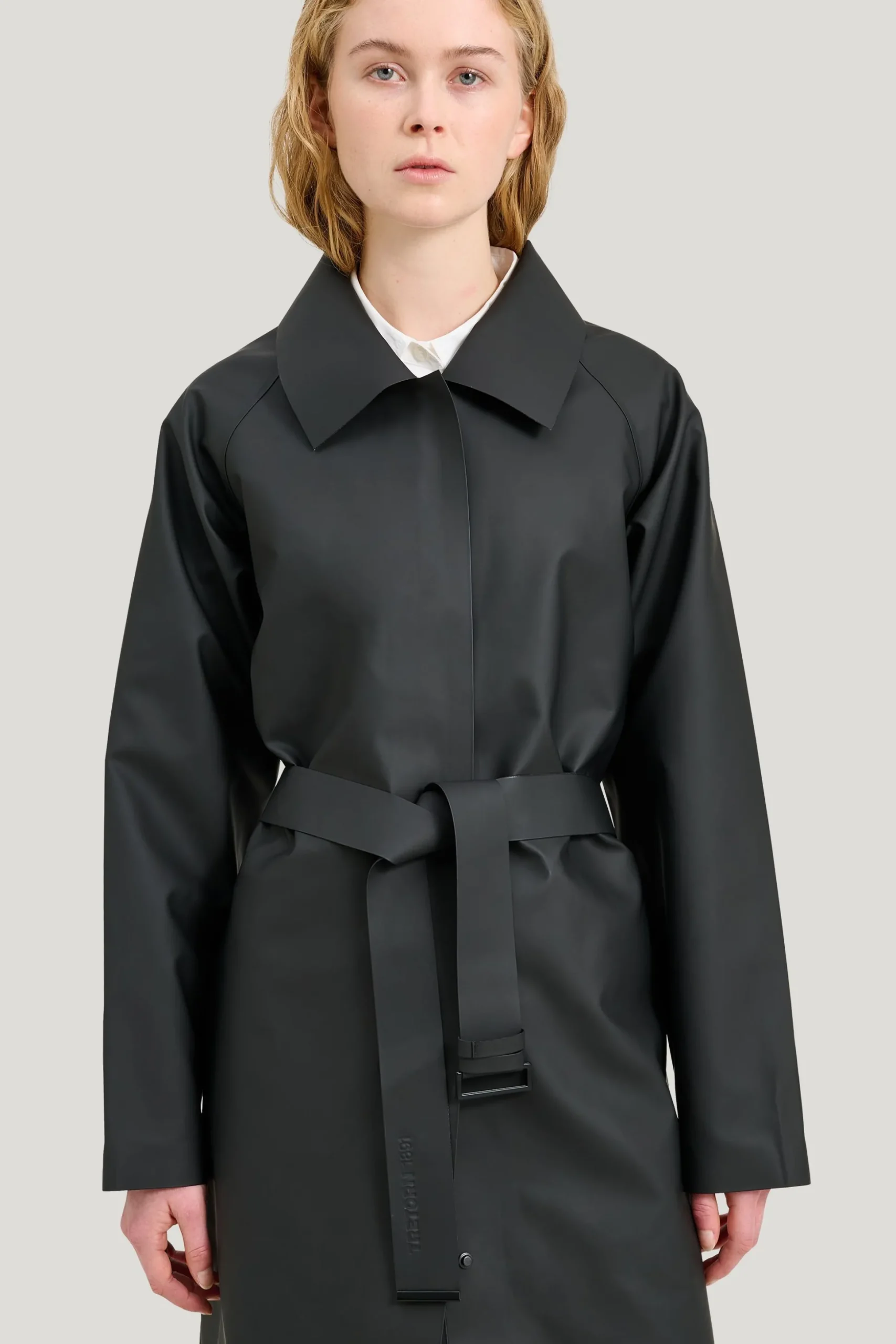 Raven Coat — Vattentät Trechcoat Dam